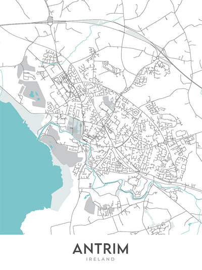 Plan de la ville moderne d'Antrim, Irlande du Nord : jardins du château, tour ronde, chemin Dublin, Lough Neagh, A26