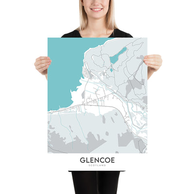 Moderner Stadtplan von Glencoe, Schottland: Dorf, Fluss Coe, A82, Lochan, Volkskundemuseum