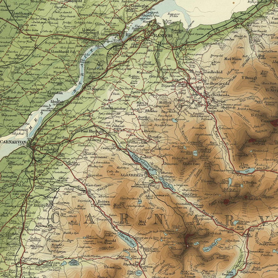 Antigua mapa OS de Gales del Norte por Bartholomew, 1901: Snowdon, Caernarfon, Llandudno, Estrecho de Menai, Conwy, Anglesey 