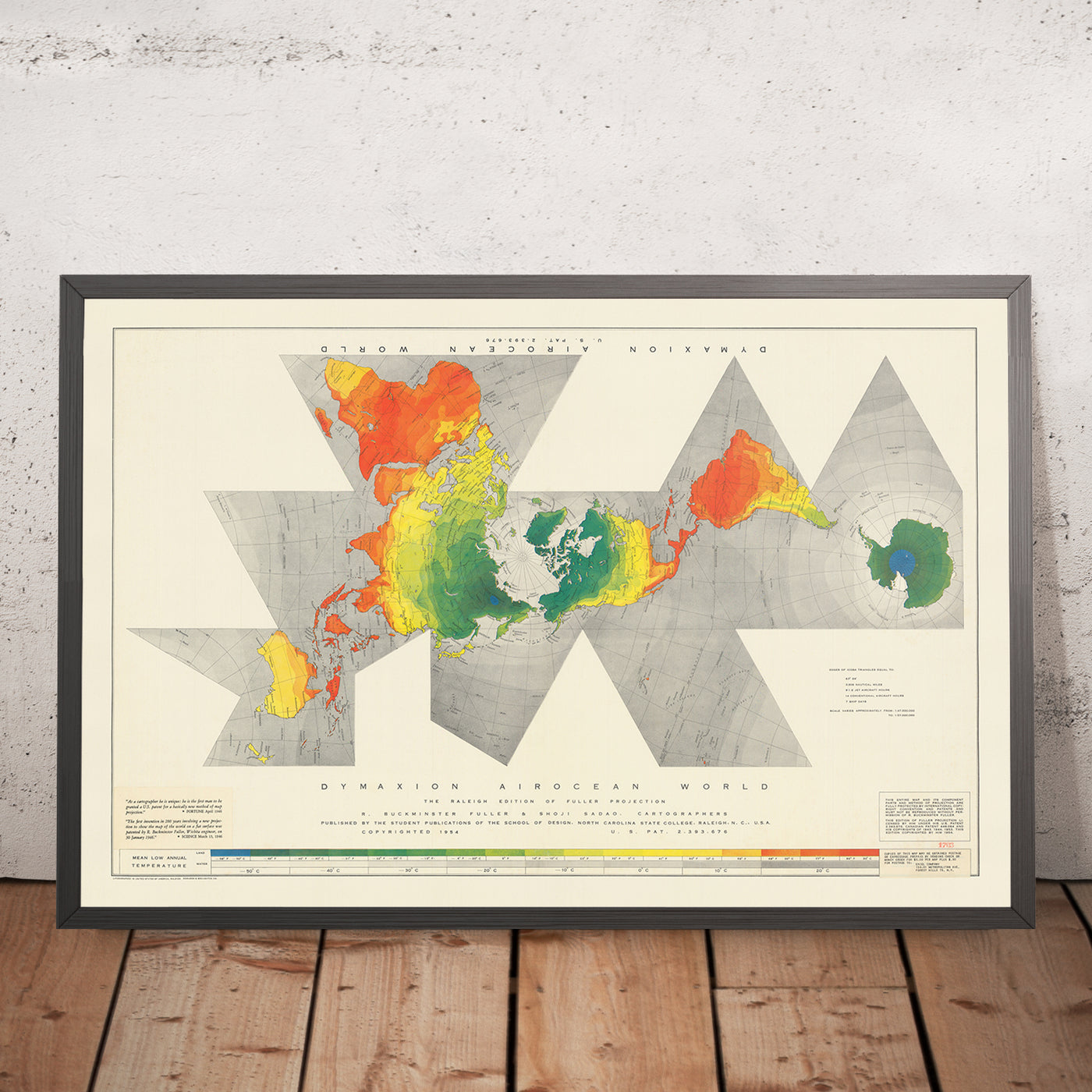 Carte du vieux monde de Dymaxion Airocean par Fuller, 1954 : projection icosaédrique, Terre à une île, inscrite