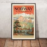 Póster de viaje de Noruega: Tierra del Sol de Medianoche de Arent Lauritz Christensen 