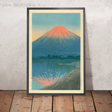 Mt. Fuji Morgendämmerung am Lake Yamanaka von Hasui Kawase, 1935 
