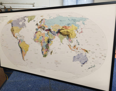 Modern World Map: Political Borders, Robinson Projection, Capitals & Major Cities