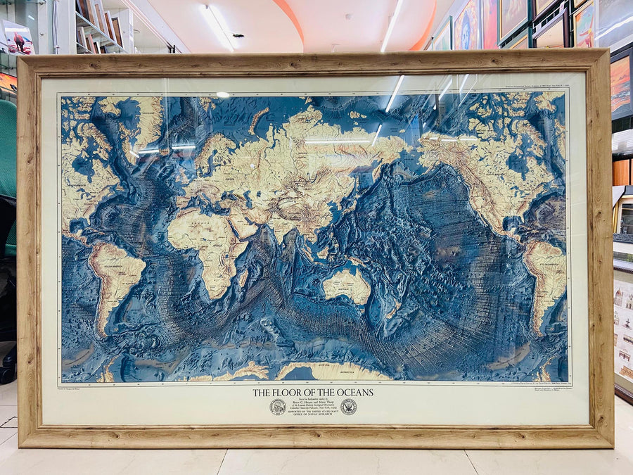 Seltene alte Karte des Meeresbodens und des Landreliefs der US Navy von 1976 - Europa, Afrika, Amerika, Antarktis, Australien 