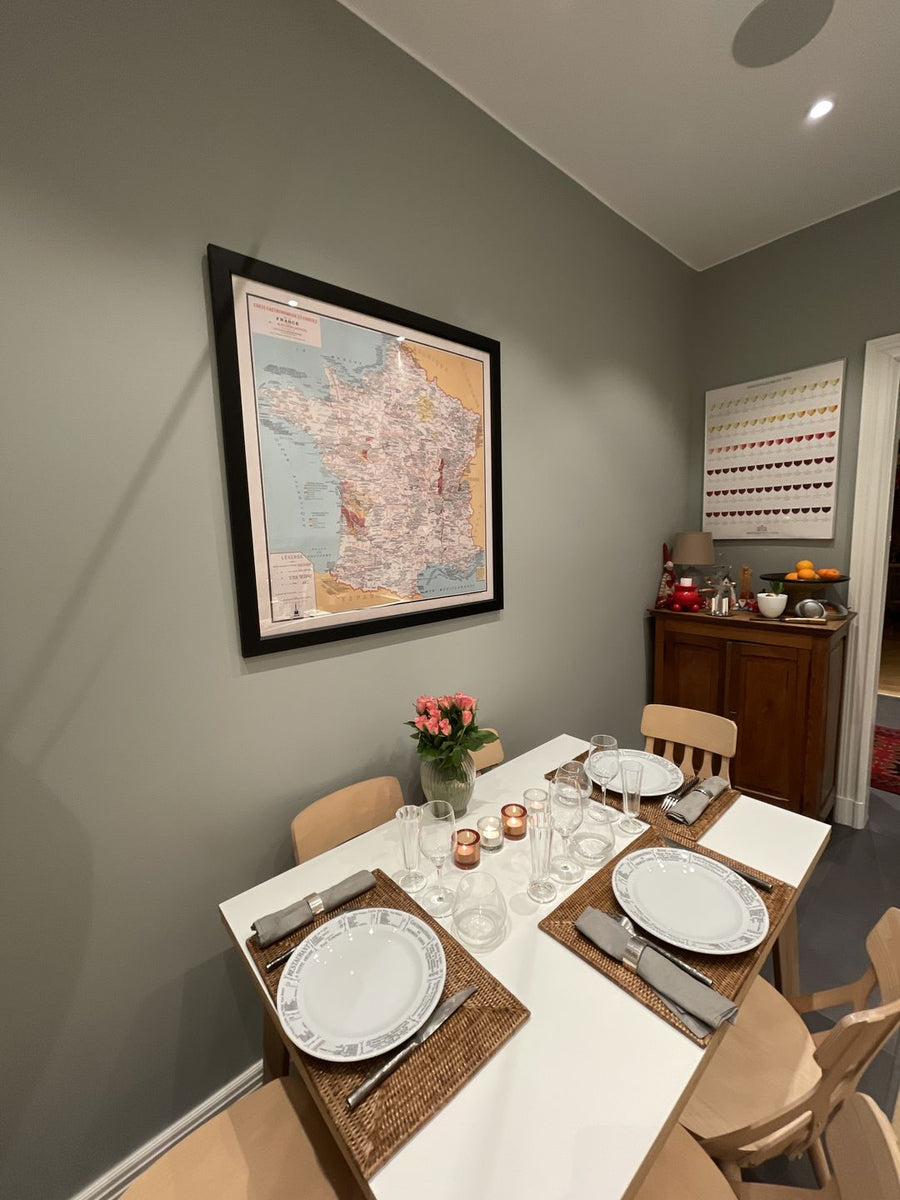 Alte gastronomische Karte von Frankreich im Jahr 1932 von Alain Bourguignon - Französisches Essen, Michelin, Champagner, Bordeaux, Butter, Käse usw. 